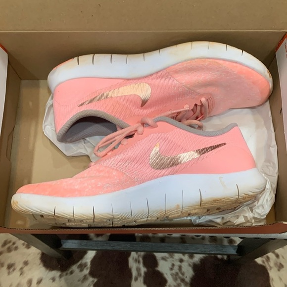 Nike Shoes - Nike